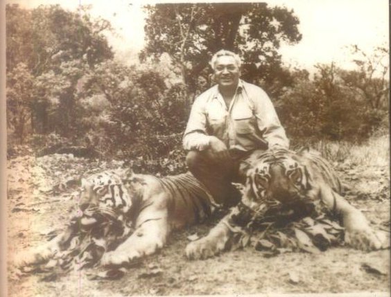Jungle Ways - Rk Dharampal Singh of Awagarh after shooting two tigers in the same shoot